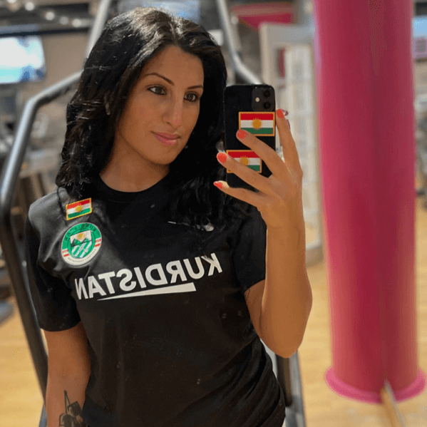 Kurdistanshirtgirl